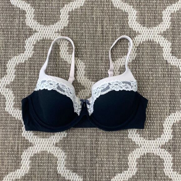 Victoria’s Secret lined Demi size 34D - Picture 1 of 6